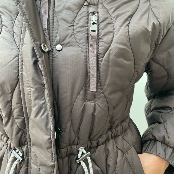 VARLEY Quilted Hooded Jacket - Picture 15 of 15